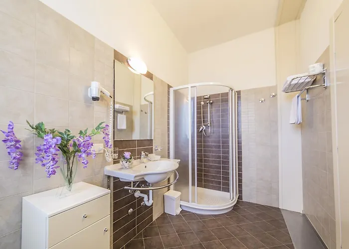 Hotel Renzo