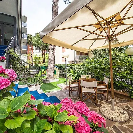 Hotel Renzo 3*